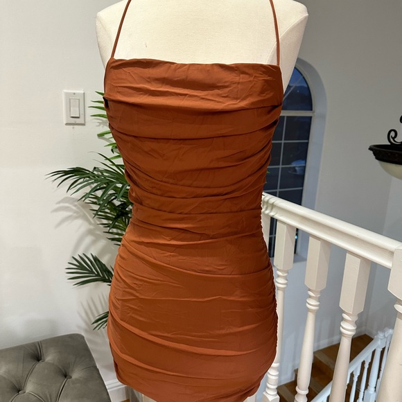 Superdown Sonora Cross Back Dress in Mocha Size: Small - Picture 2 of 5